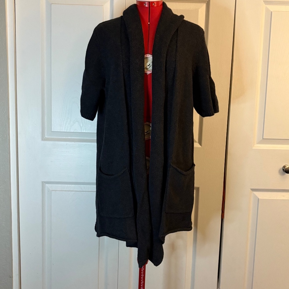 GAP Charcoal Short Sleeve Cardigan size XL